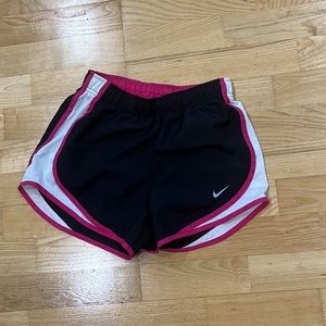 NIKE TEMPO SHORTS